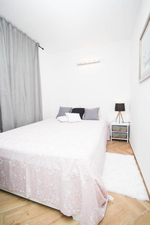 Lola'S Apartment Split Buitenkant foto