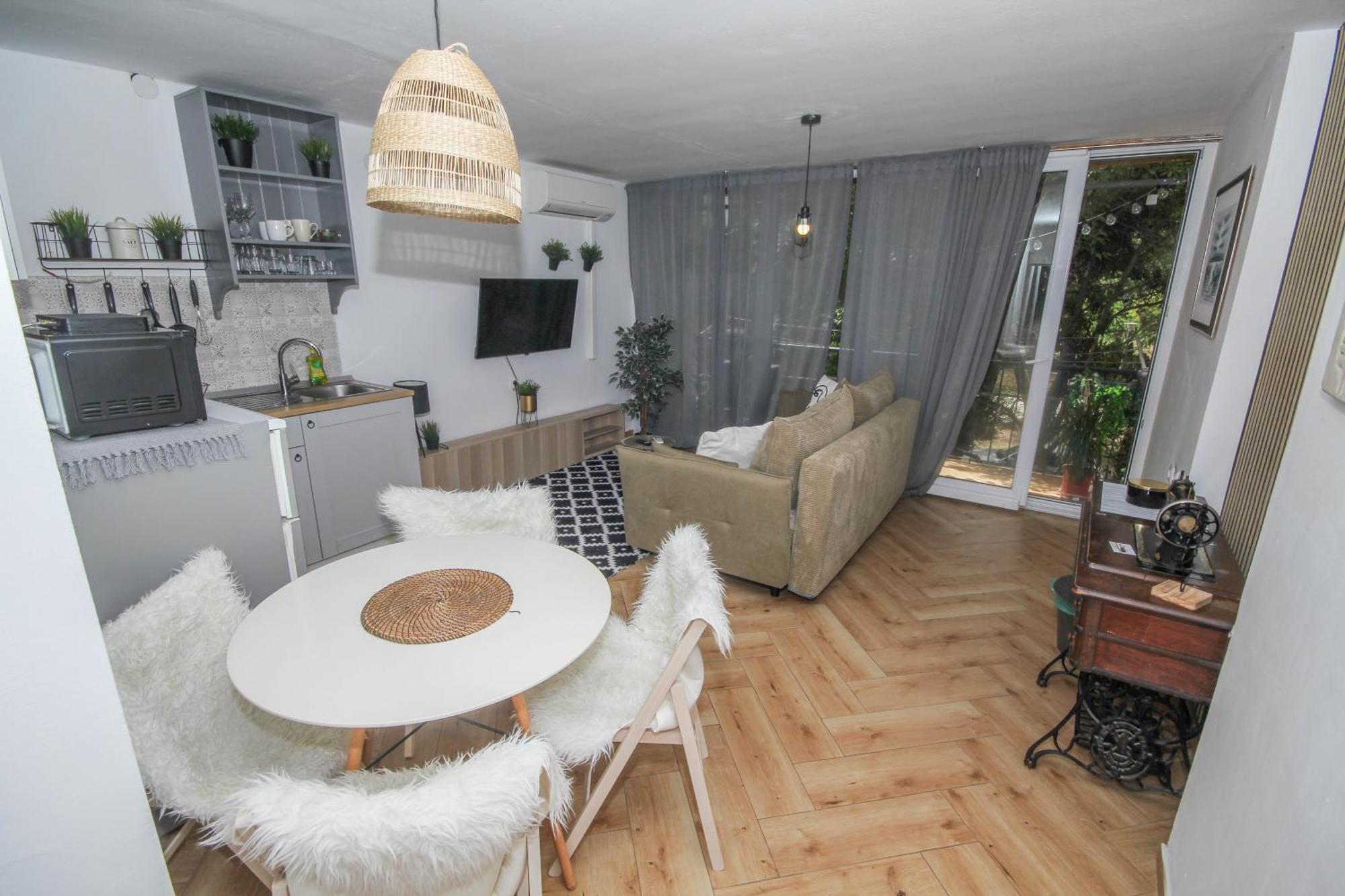 Lola'S Apartment Split Buitenkant foto