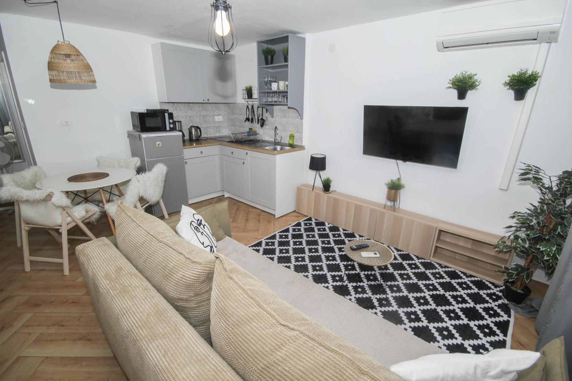 Lola'S Apartment Split Buitenkant foto